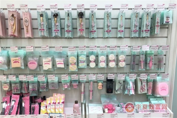 漫茜妮化妆品加盟